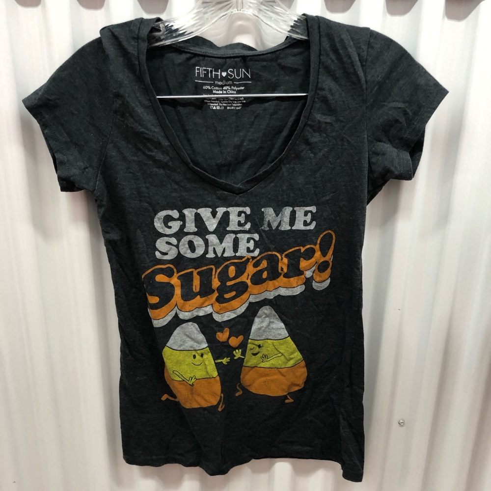 Fifth Sun Women’s Gray Graphic T Shirt Size M